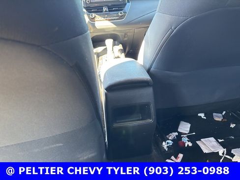 Used 2020 Toyota Corolla LE image 20