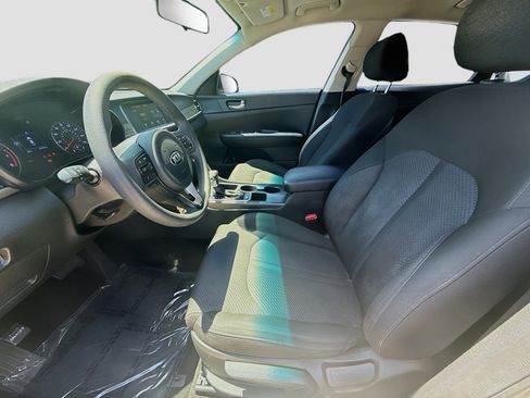 Used 2018 Kia Optima LX w/ 17" Alloy Wheels Package image 16