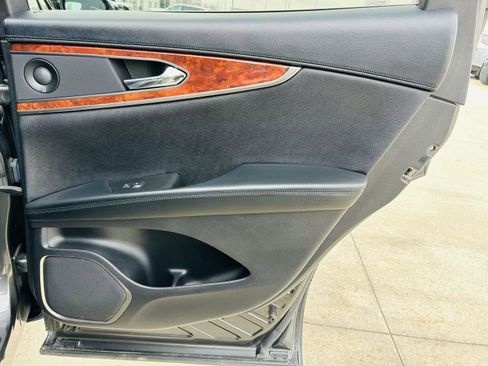 Used 2019 Lincoln Nautilus Reserve w/ Driver Assistance Package image 35