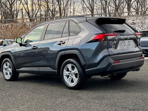 Used 2021 Toyota RAV4 XLE image 5