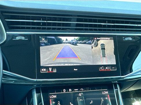 Used 2022 Audi Q7 3.0T Premium Plus image 16