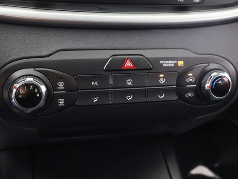 Used 2016 Kia Sorento L FWD image 36