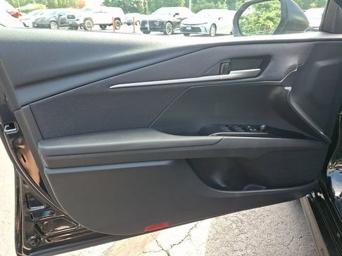 Used 2025 Toyota Camry LE FWD image 13