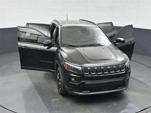New 2026 Jeep Compass Latitude w/ Mopar Graphics Package image 45
