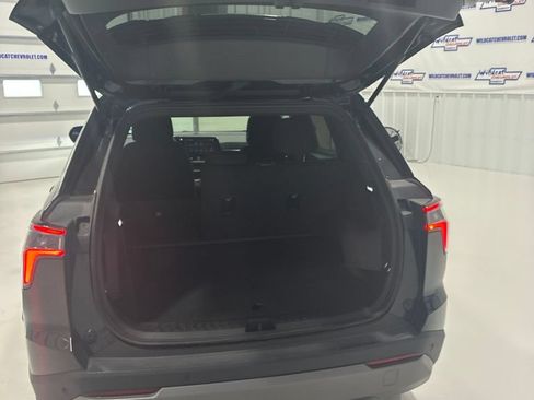 Used 2026 Chevrolet Equinox LT AWD/4WD image 35