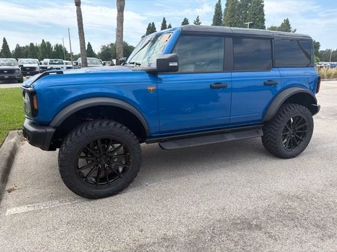 Used 2025 Ford Bronco Badlands AWD/4WD image 8