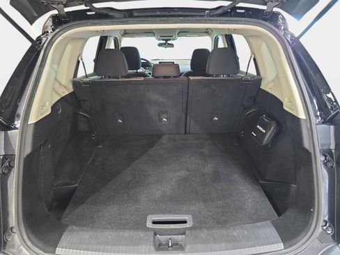 Used 2021 Nissan Rogue S FWD image 27