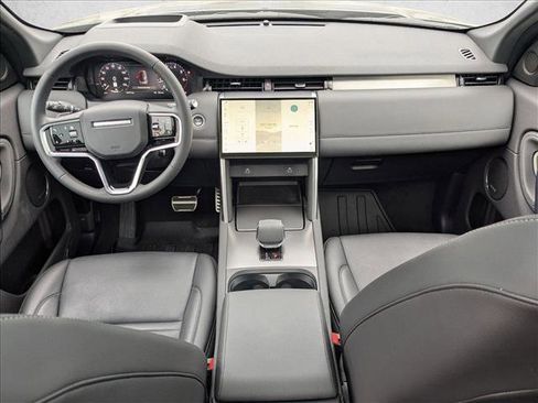 Used 2024 Land Rover Discovery Sport Dynamic SE image 18