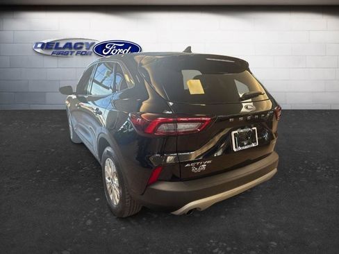 Used 2024 Ford Escape Active AWD/4WD image 5