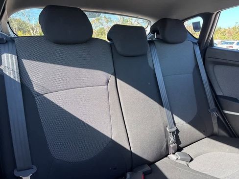 Used 2014 Hyundai Accent GS image 8