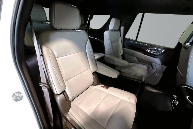 Used 2021 GMC Yukon SLT w/ Rear Media and Nav Package AWD/4WD image 24