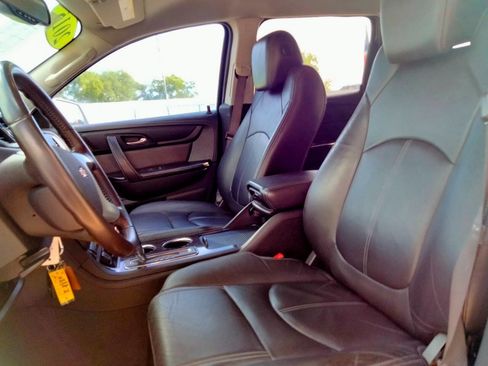 Used 2015 Chevrolet Traverse LT FWD image 10