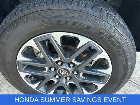 Used 2025 Toyota Tundra Limited AWD/4WD image 4