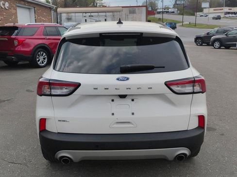 Used 2022 Ford Escape SEL w/ Technology Package FWD image 6