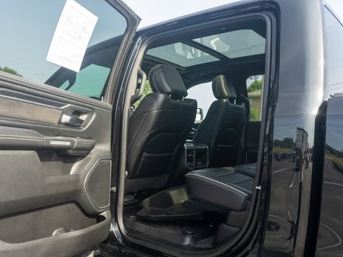 Used 2023 RAM 1500 Laramie AWD/4WD image 28