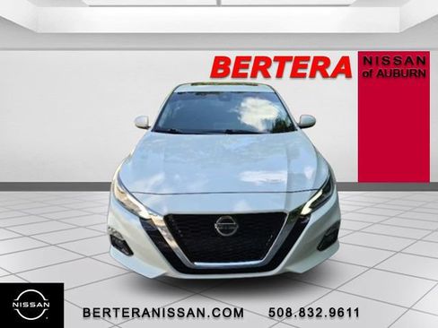 Used 2019 Nissan Altima 2.5 SV AWD/4WD image 3