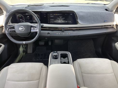 Used 2024 Nissan Ariya AWD image 17