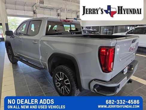 Used 2024 GMC Sierra 1500 AT4 w/ Technology Package AWD/4WD image 6