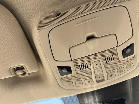 Used 2019 Lincoln Navigator Reserve AWD/4WD image 19