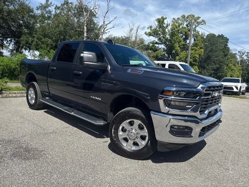 Used 2026 RAM 2500 Big Horn AWD/4WD image 9