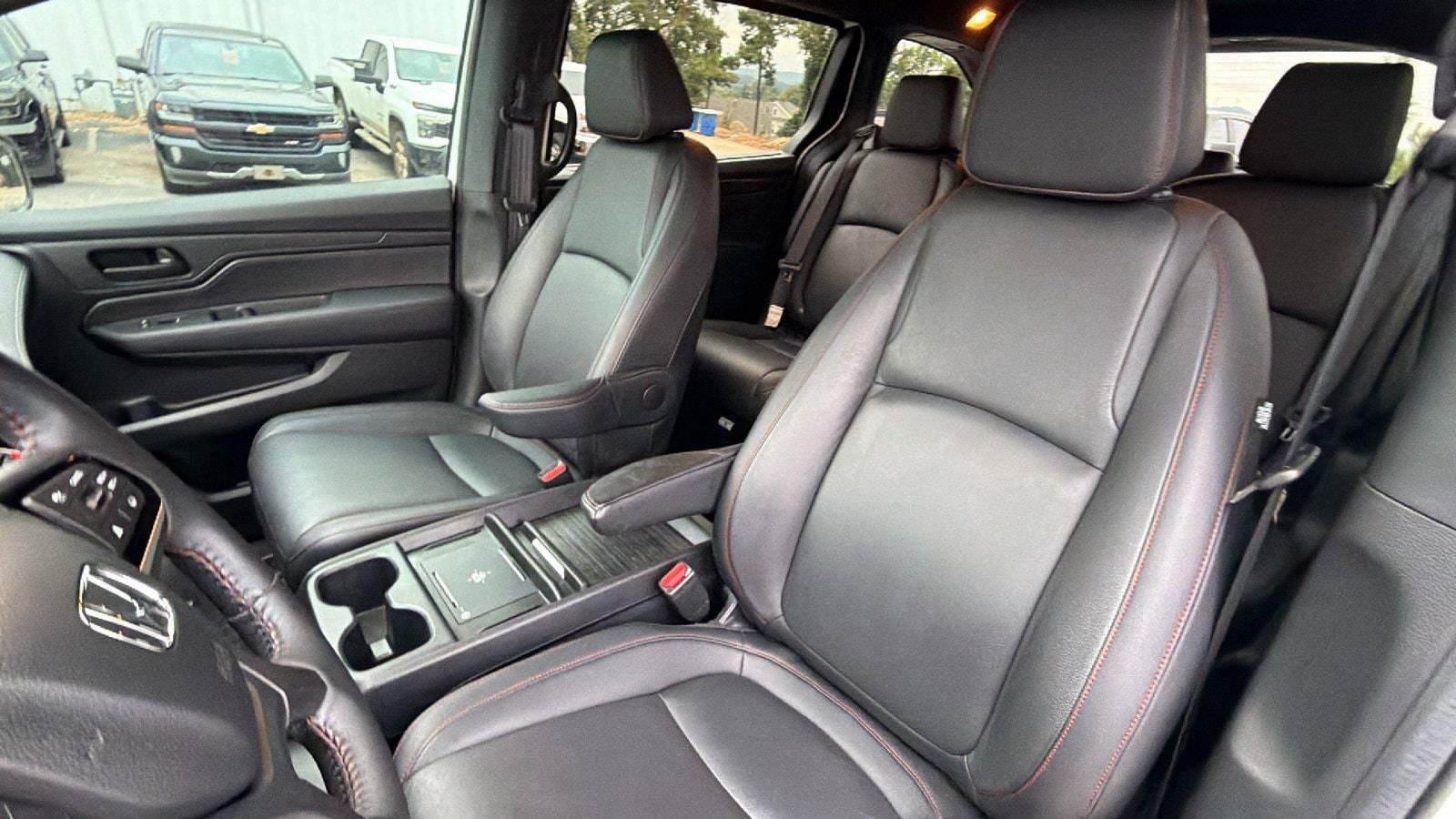 Used 2025 Honda Odyssey Sport-L image 5