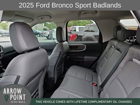Used 2025 Ford Bronco Sport Badlands AWD/4WD image 18