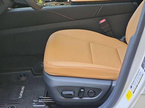 New 2026 Lexus RX 350 AWD image 28