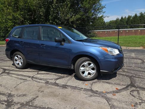 Used 2014 Subaru Forester 2.5i w/ Popular Package #2 AWD/4WD image 3