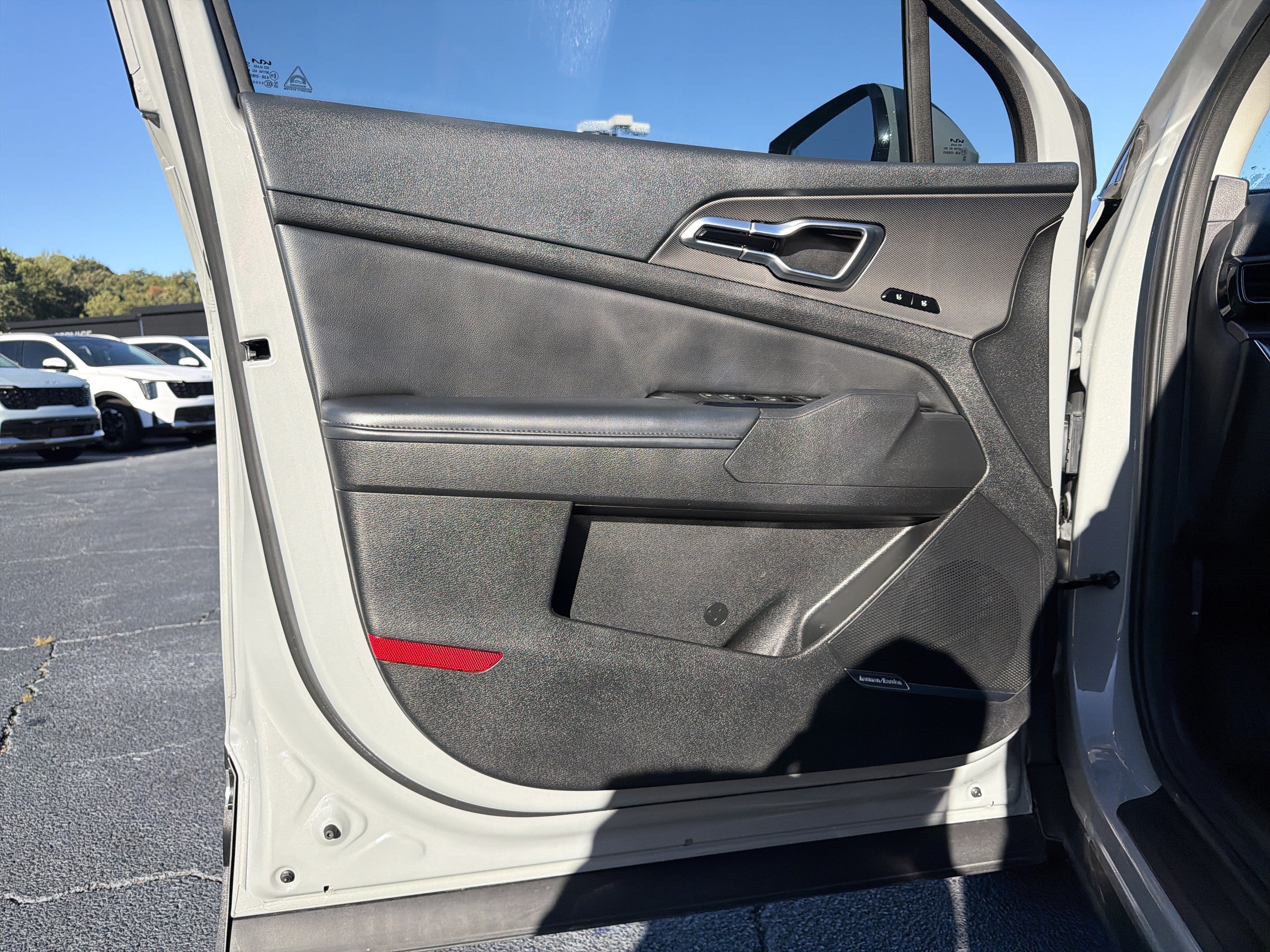 Used 2023 Kia Sportage SX FWD image 12