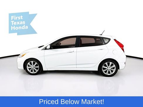 Used 2014 Hyundai Accent SE w/ Option Group 3 image 4