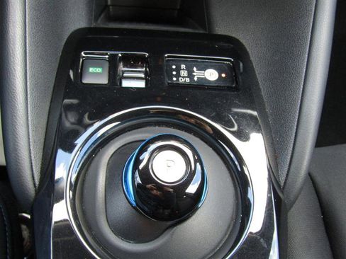 Used 2022 Nissan Leaf SV image 21