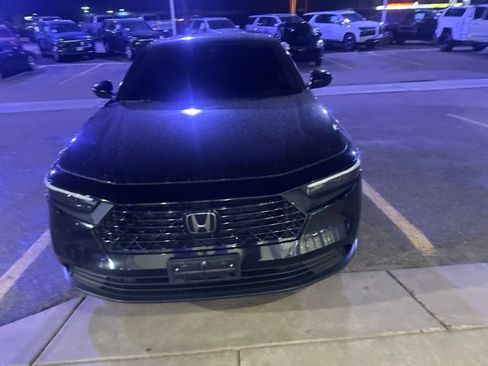 Used 2023 Honda Accord EX image 2