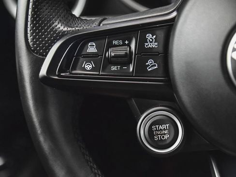 Used 2022 Alfa Romeo Stelvio Ti w/ Active Assist Plus Package AWD/4WD image 25