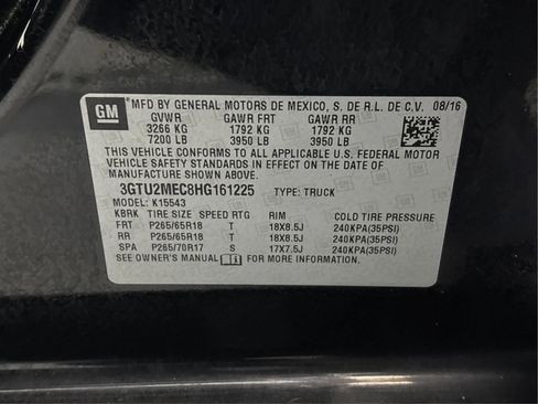 Used 2017 GMC Sierra 1500 SLE w/ SLE Value Package image 28