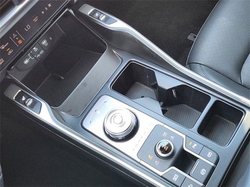 Certified 2025 Kia Sorento EX image 22