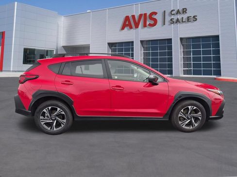Used 2025 Subaru Crosstrek 2.5i Premium AWD/4WD image 5