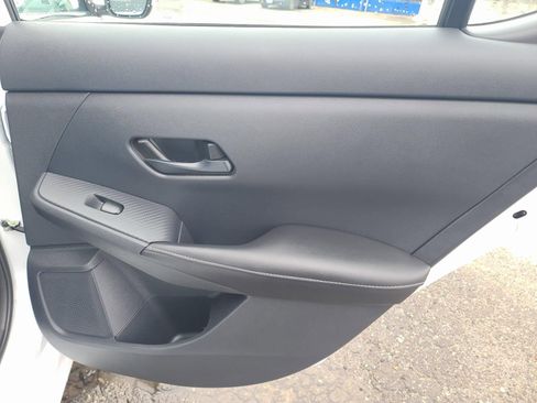 Used 2025 Nissan Sentra SV w/ All-Weather Package image 18