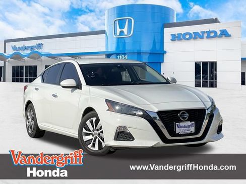 Used 2022 Nissan Altima 2.5 S FWD image 1