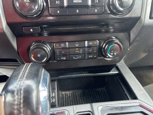 Used 2018 Ford F150 XLT w/ Equipment Group 302A Luxury AWD/4WD image 13