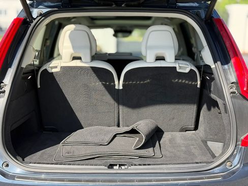 Used 2020 Volvo XC90 T6 Momentum w/ Protection Package Premier AWD/4WD image 14