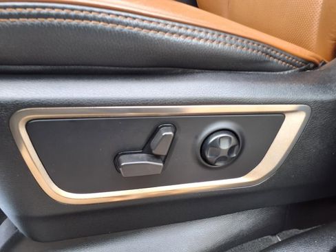 Used 2021 RAM 1500 Limited w/ Body Color Bumper Group image 13