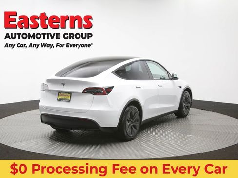 Used 2022 Tesla Model Y Long Range AWD/4WD image 36