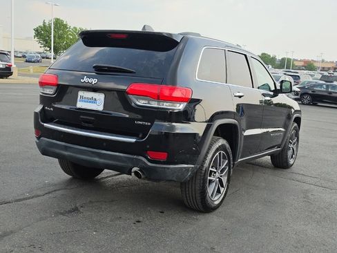 Used 2018 Jeep Grand Cherokee Limited AWD/4WD image 9