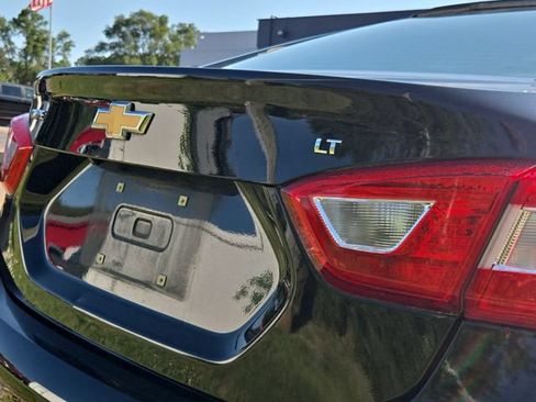 Used 2016 Chevrolet Cruze LT w/ Convenience Package FWD image 12