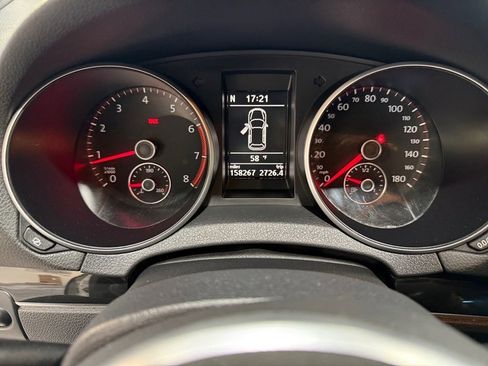 Used 2012 Volkswagen Golf 4-Door FWD image 26
