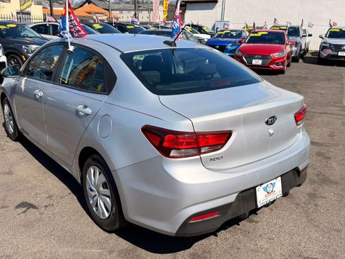 Used 2019 Kia Rio S image 5