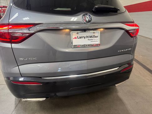 Used 2018 Buick Enclave Essence w/ Trailering Package FWD image 25