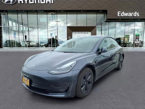 Used 2023 Tesla Model 3 Standard Range RWD image 1