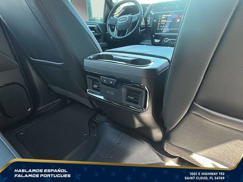 Used 2025 GMC Sierra 2500 AT4 w/ AT4 Premium Plus Package AWD/4WD image 31