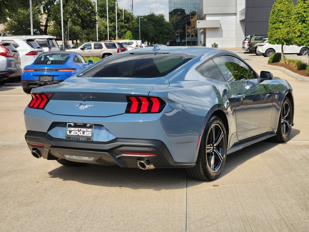Used 2024 Ford Mustang Coupe RWD image 7